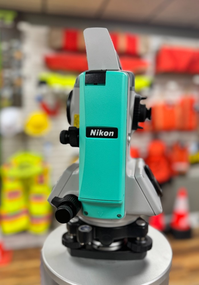 Pre Owned Nikon XF 2" Total Station