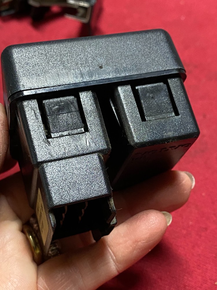 VOLVO TEMP CONTROL SLEEPER ,OEM, climate 1078467-3