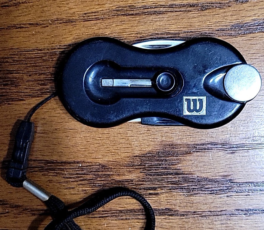 Wilson Silver Swing Multipurpose Golf Divot Tool - Brush, Knife, and Divot Tool