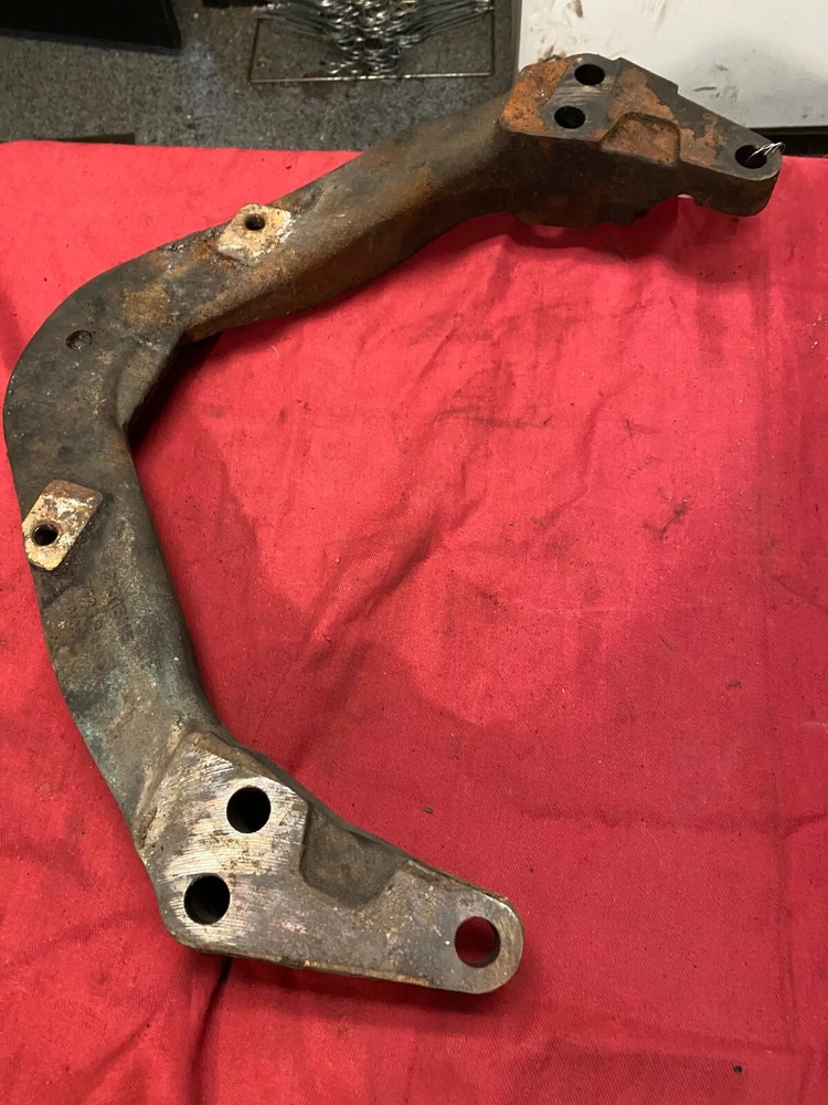 FRONT ENGINE MOUNT OEM, VOLVO 21315115