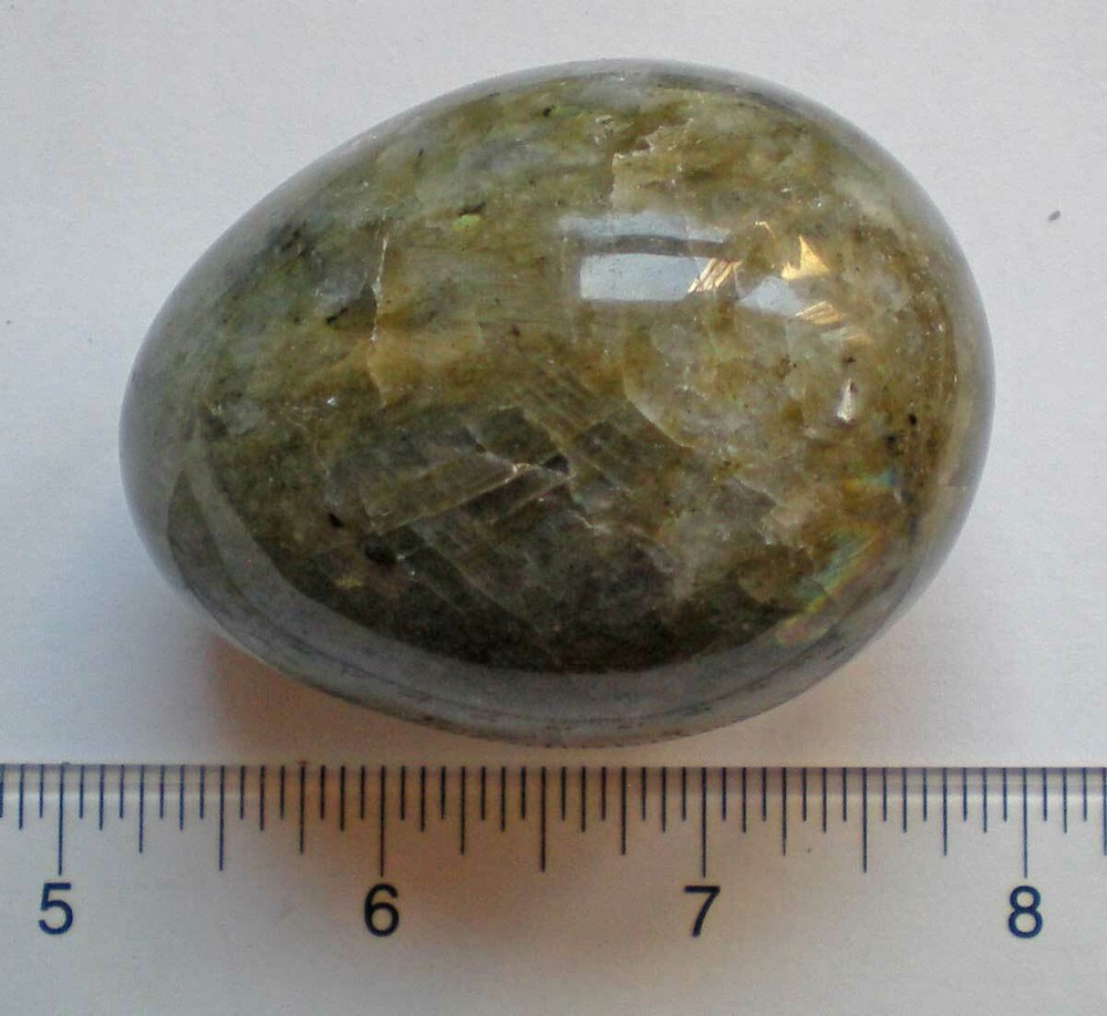 Labradorite Egg Carving Finland sc1075