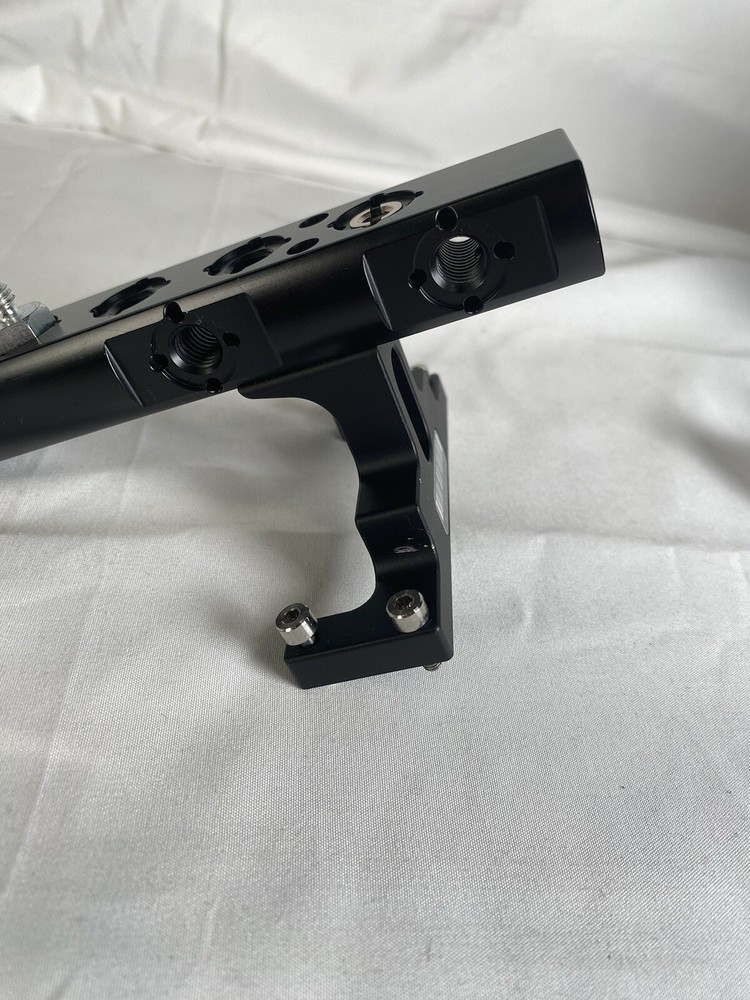 ARRI K2.73002.0 (h) Center Camera Handle