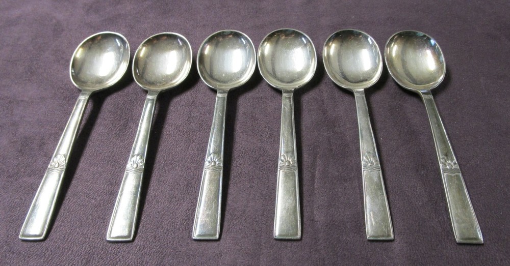 Unknown Pattern WALKER & HALL English Silverplate 6 Ice Cream Spoons No Monogram