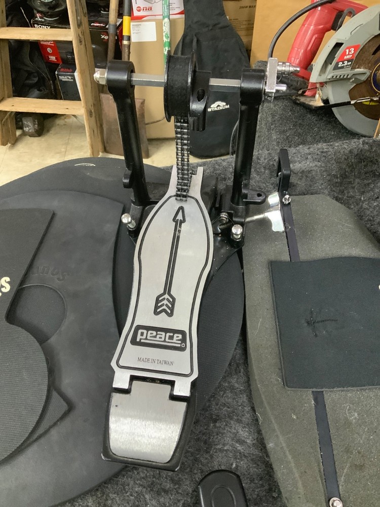 Peace Bass Drum Pedal