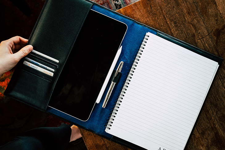 ARCIS Leather Portfolio - Compendium