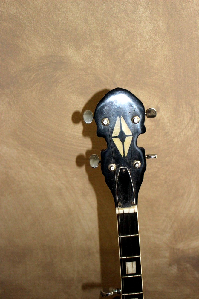 1970 Vintage Closed Back Eagle Resonate 5 Strings Banjo