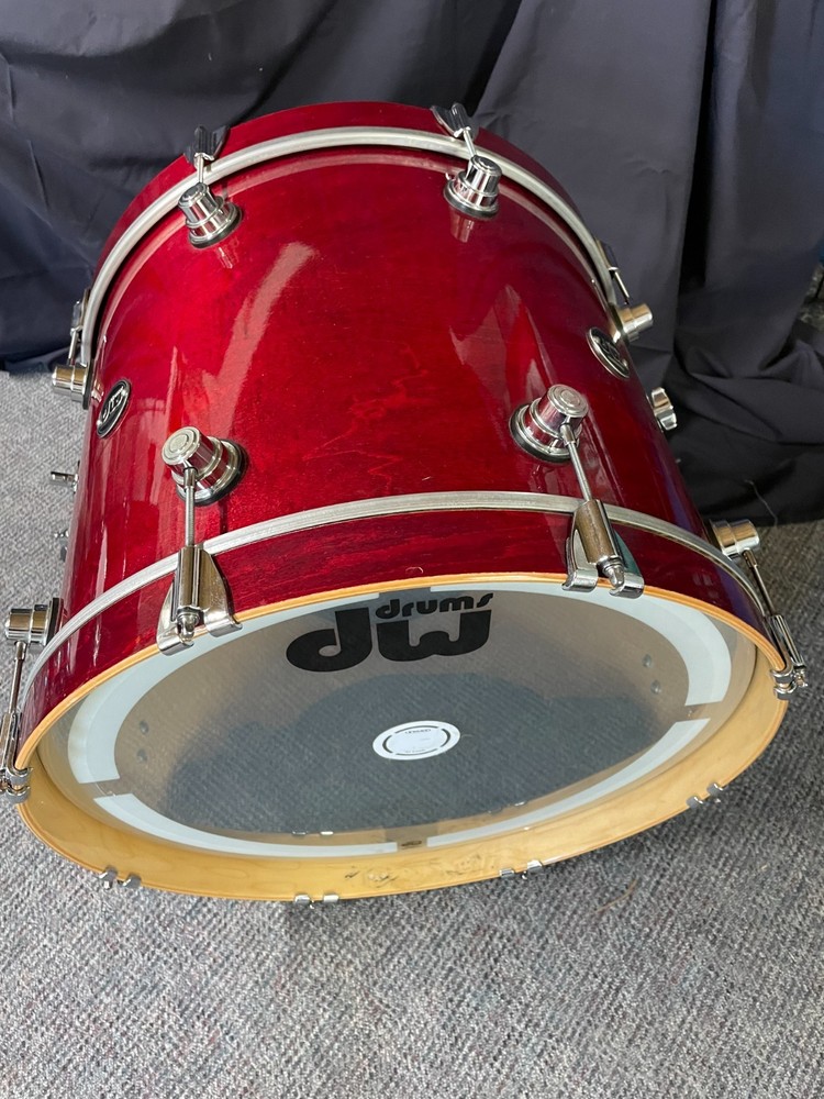 DW Performance drumset. Free shipping