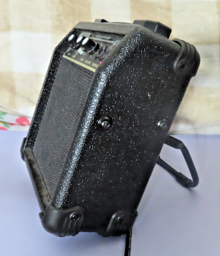 Belcat GM-05 Guitar Amplifier, TESTED