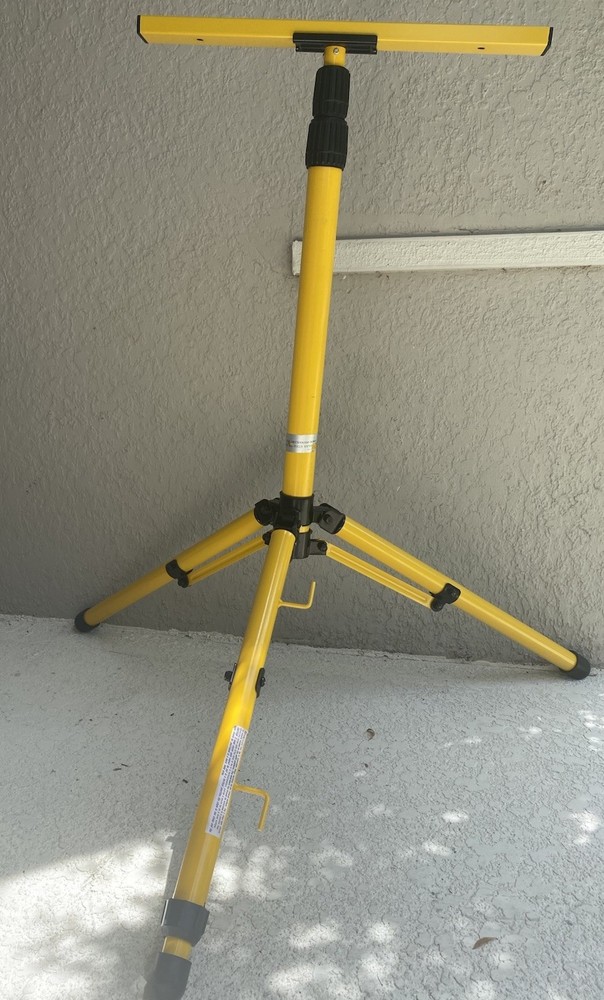 Outdoor Mobile Bracket Single head Solar Projection Light Waterproof Bracket