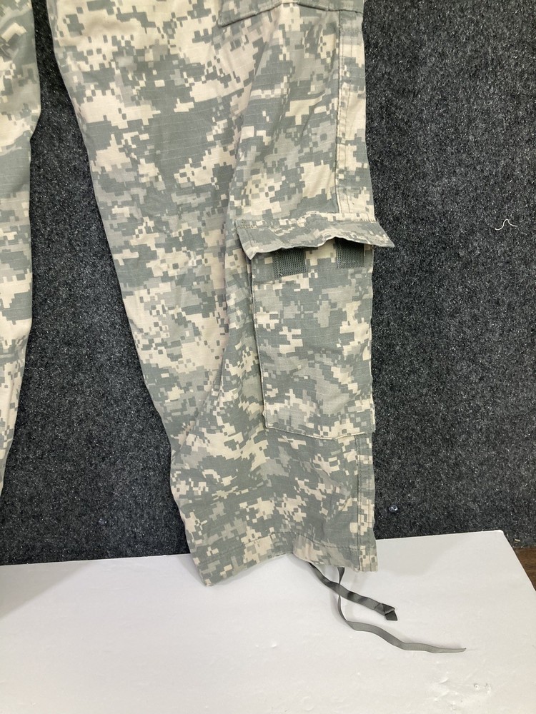 Army Camouflage Cargo Pants Size Small Short