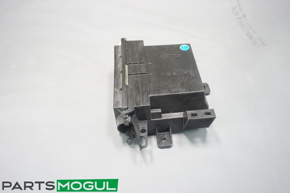 2016-2020 Tesla Model X Front BCM Body Comfort Control Module ECU Enclosure Box