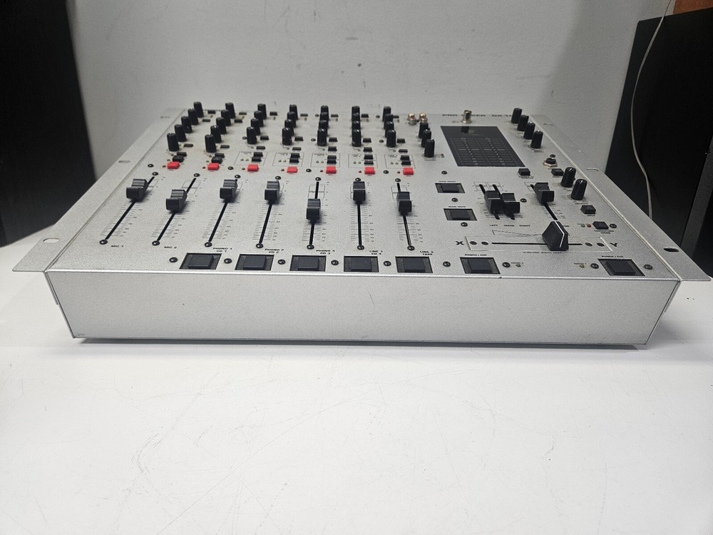 Behringer Pro DJ-Mixer DX1000 Silver Console No PSU