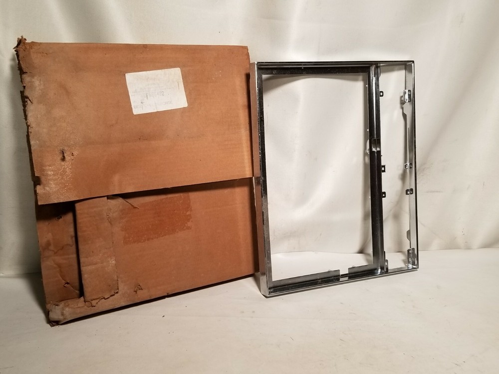 Amana D7666402 bezel - outercase