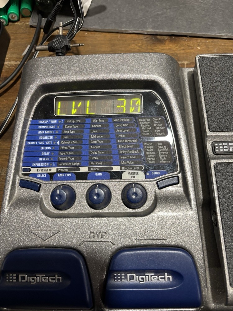 Dynamic! DIGITECH RP300 MODELING Guitar Processor