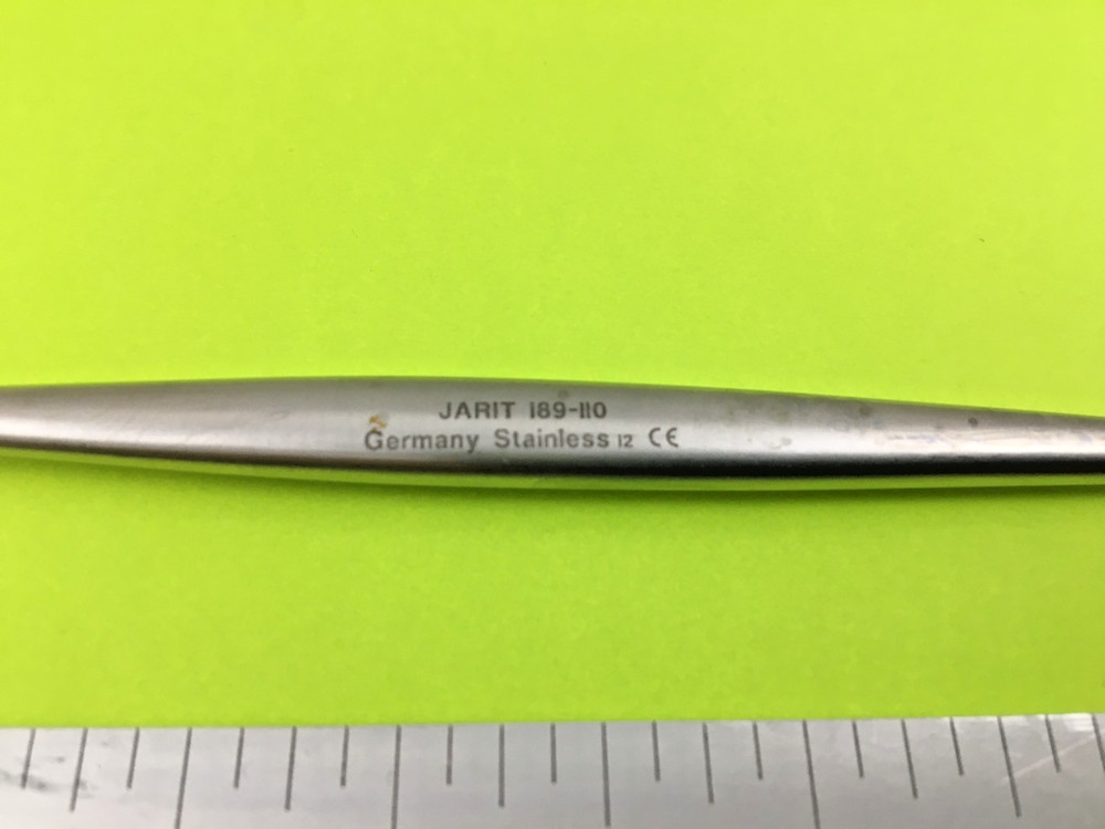 Jarit 189-110 Senn Retractor, Sharp, 3-Prong, 6.25" USED