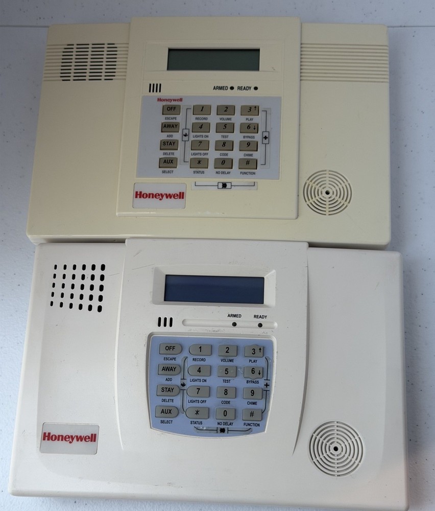 Honeywell LYNXR-1/LYNXR-2 Series Security Panel Lot Untested