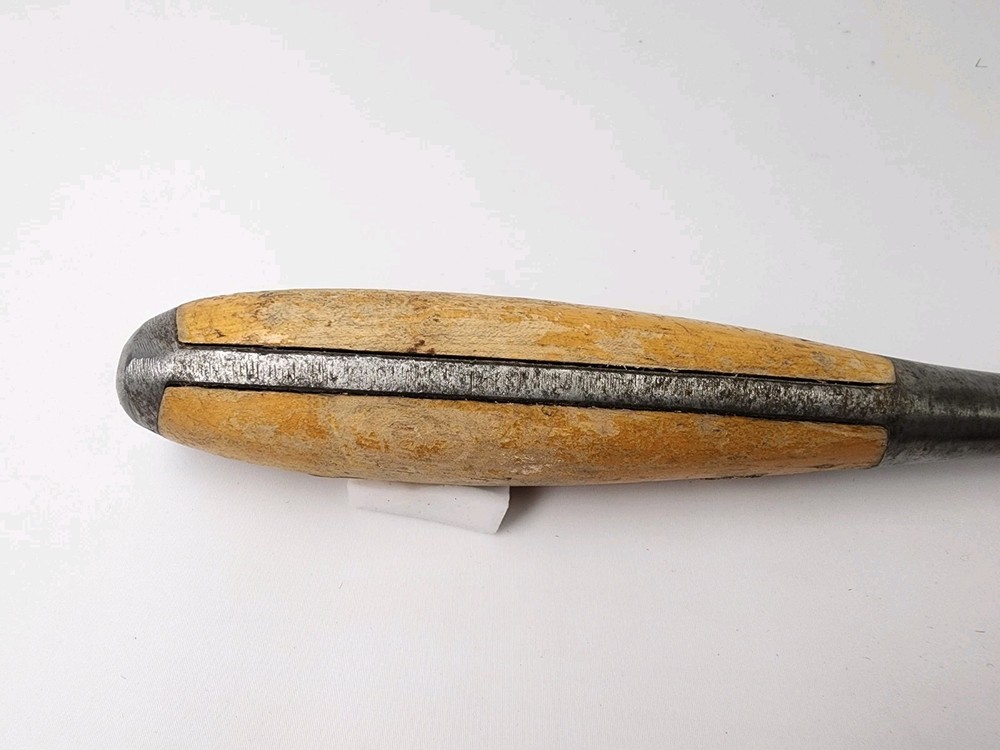 Vintage 16" Perfect Handle Screwdriver