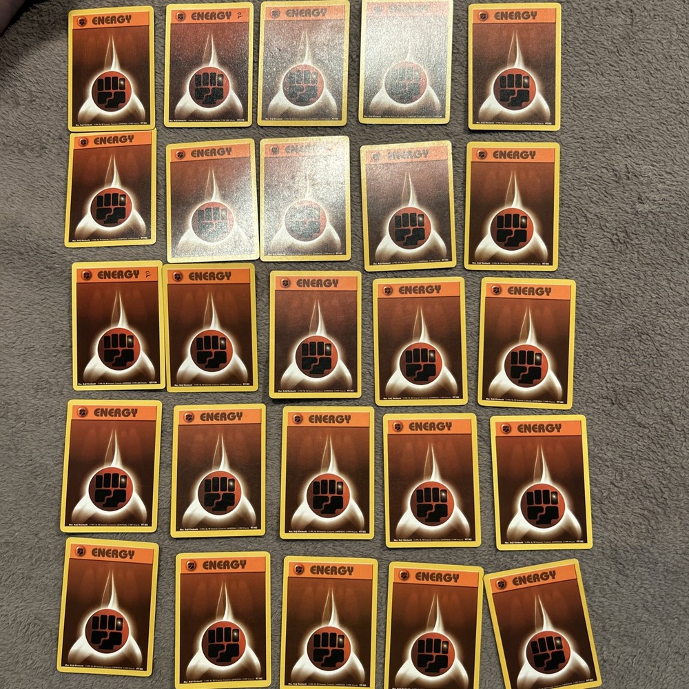 Pokémon TCG Basic Fighting Energy 97/102 Vintage Base Set 1999