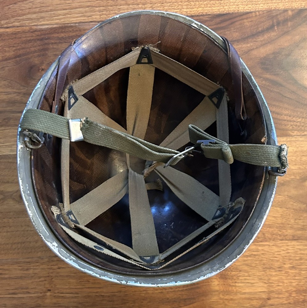 Original US WWII WW2 M1 Helmet Front Seam Fixed bale W/ Liner