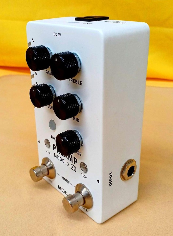 MOOER MODEL X2 effector