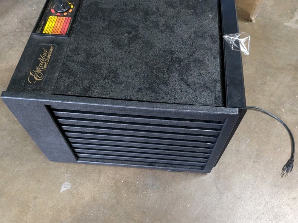 Working Excalibur Dehydrator 9-Tray w/ Variable Temp 26 Hour Timer Auto Shut-Off