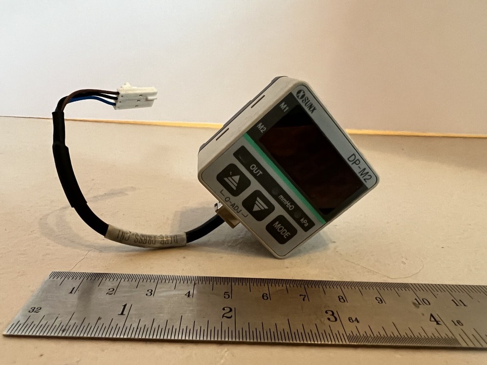 SUNX DP-M2 Digital Pressure Switch Controller Panel Mount 0-2kPa 12-24VDC Japan