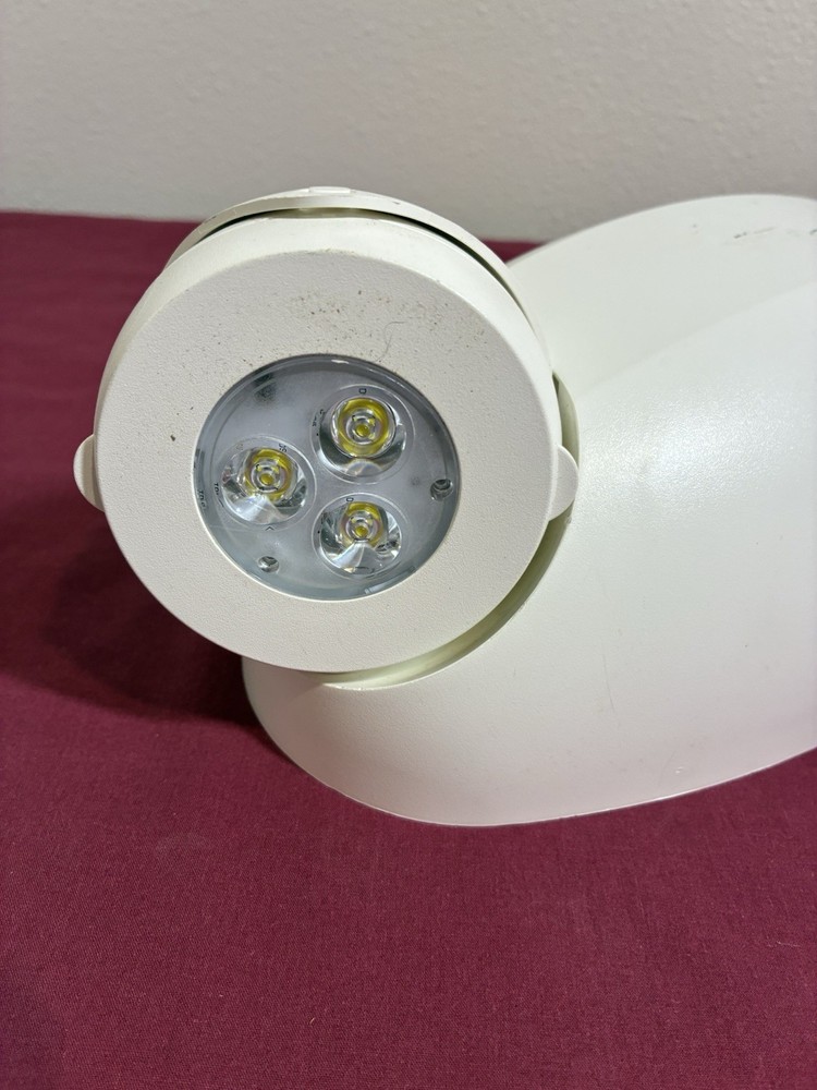 Lithonia Lighting Emergency Light Dual-Headed Laser Activated