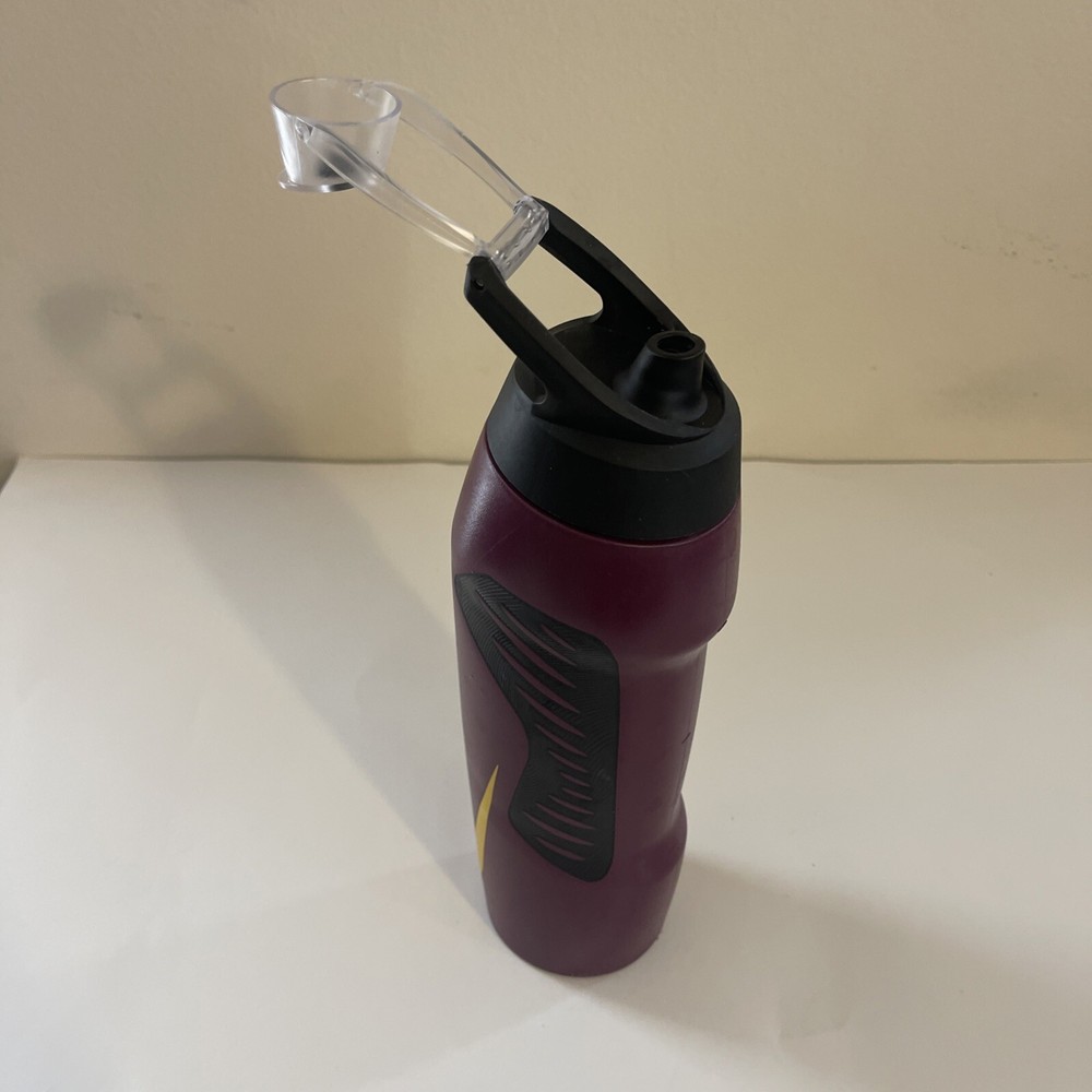 Nike squeeze Bottle