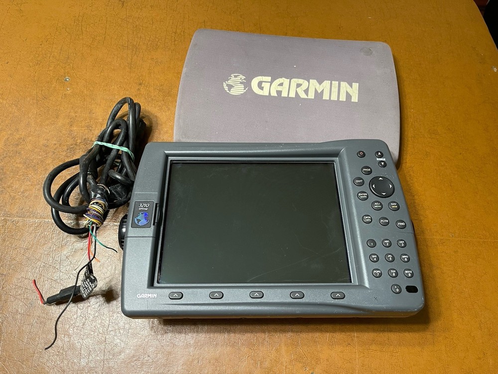 Garmin GPSMAP 3210 Marine GPS Chartplotter