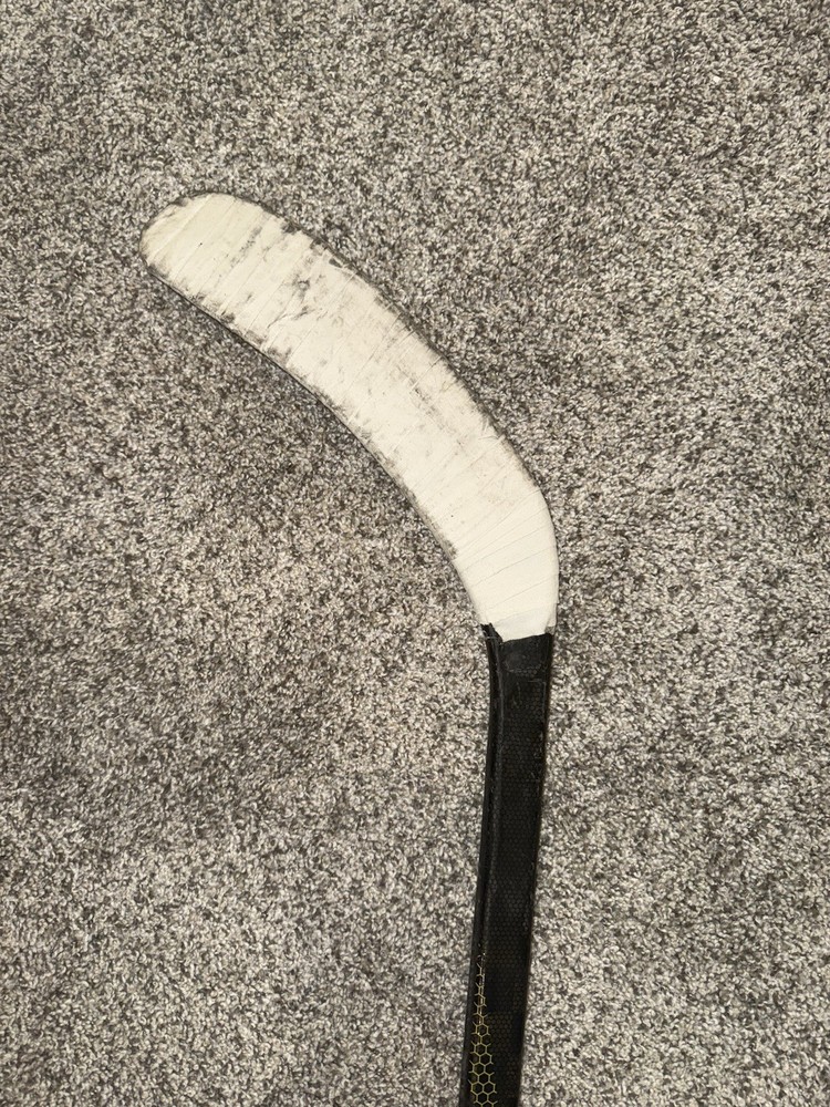 True Catalyst 9x Hockey Stick