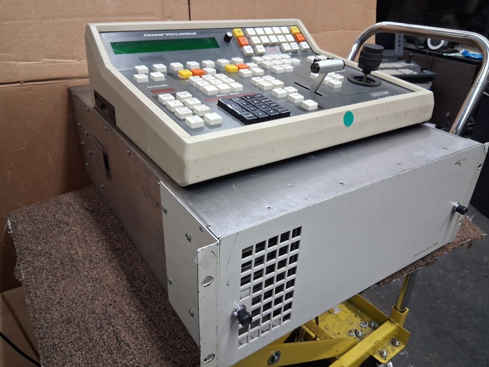 Grass Valley Group DPM 700 Digital Analog Streamline Effects