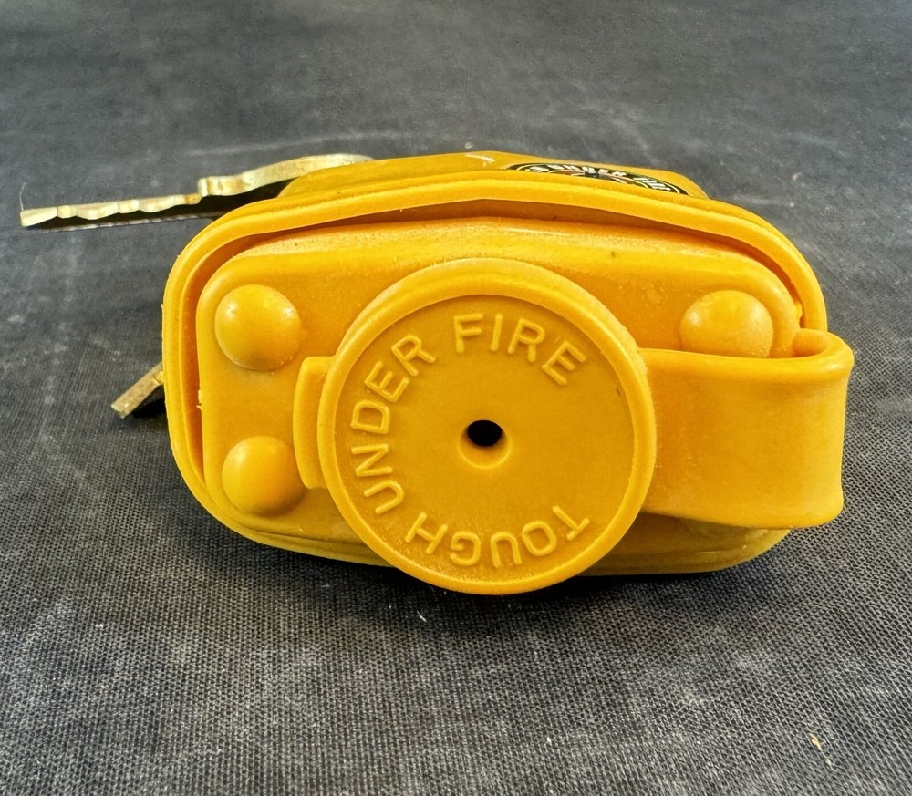 Master Padlock Water Resistant Tough Under Fire with 2 Keys
