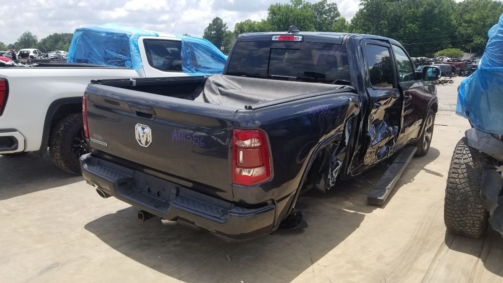 12 CHEVY SILVERADO 1500 HIGH MOUNTED STOP LIGHT