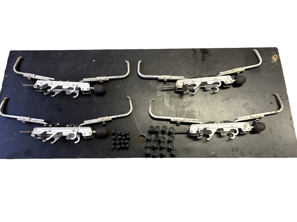 HUNTER WHEEL ALIGNMENT TIRE GRIPPERS