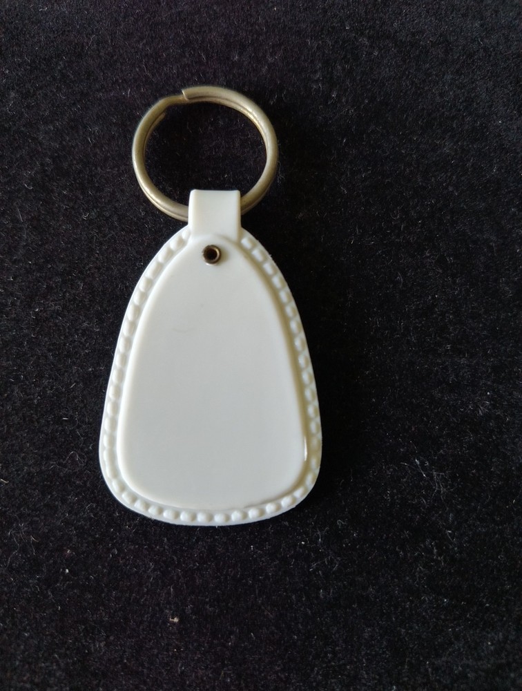 Gabriel Shock Absorbers Plastic White Red Lettering Keychain USA