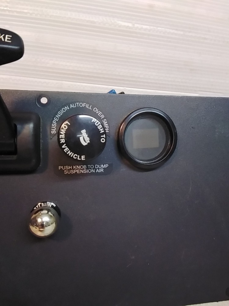 Freightliner Cascadia Dash Switch Panel Assembly