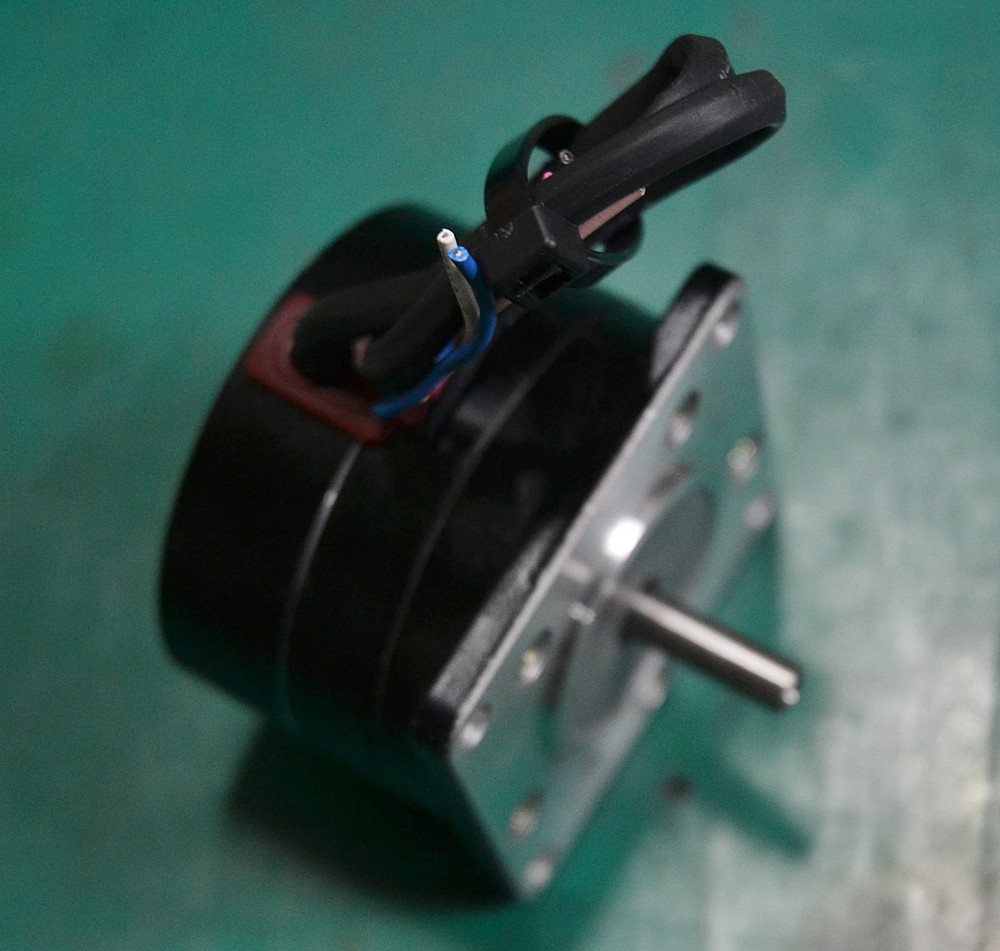 Vexta UPH564-A 5 Phase Stepping  Motor