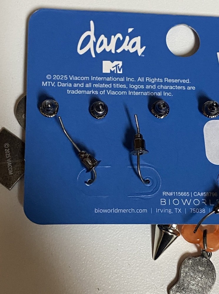 MTV’s Daria Earrings Set Official Merchandise