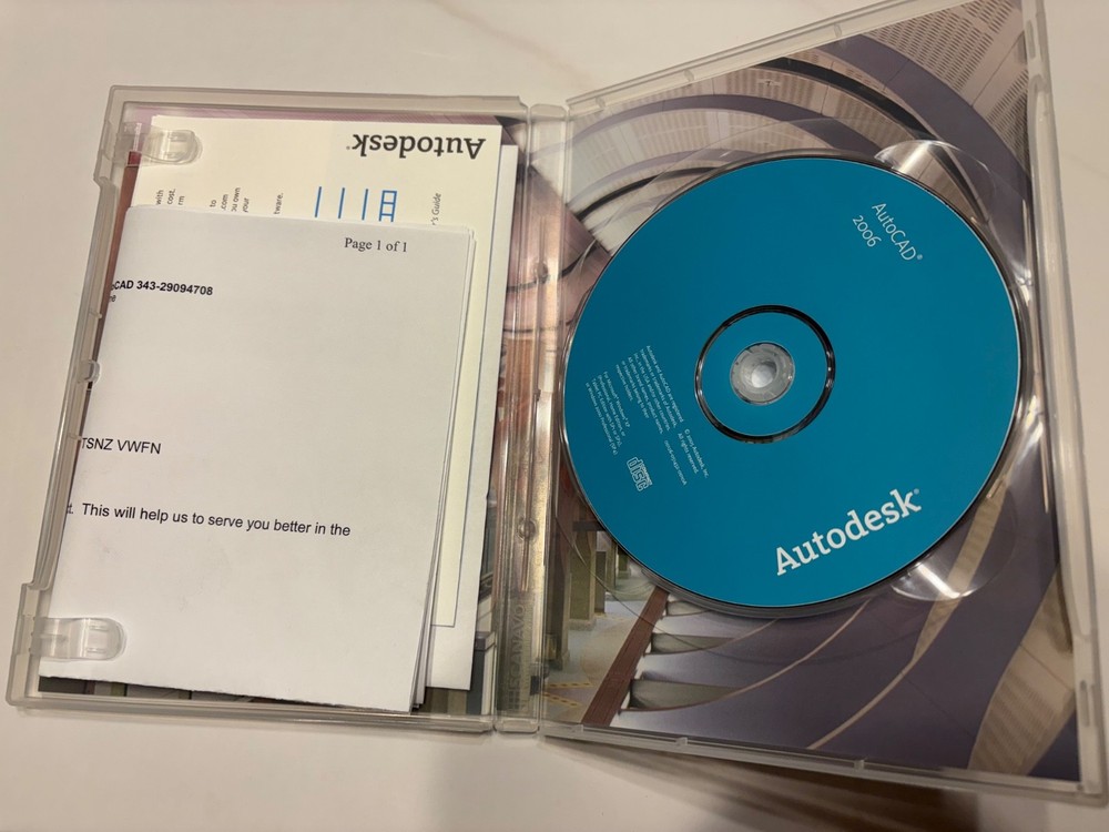 AutoCAD Autodesk 2006 DVD With Getting Started Book & Product Key IMMACULATE