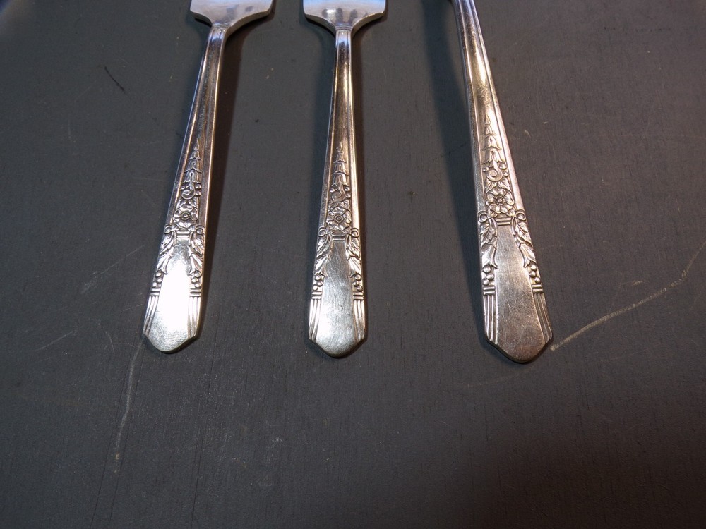 Lot 3 used S. G. Rogers silverplate forks, flatware; 1939 Jasmine pattern