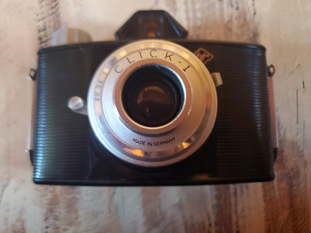 Agfa Click 1 Viewfinder Camera & Vinal Case - Tested Works