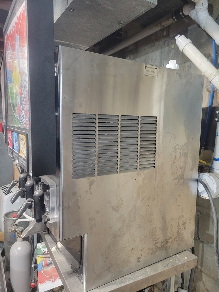 Frozen beverage dispenser (FBD)