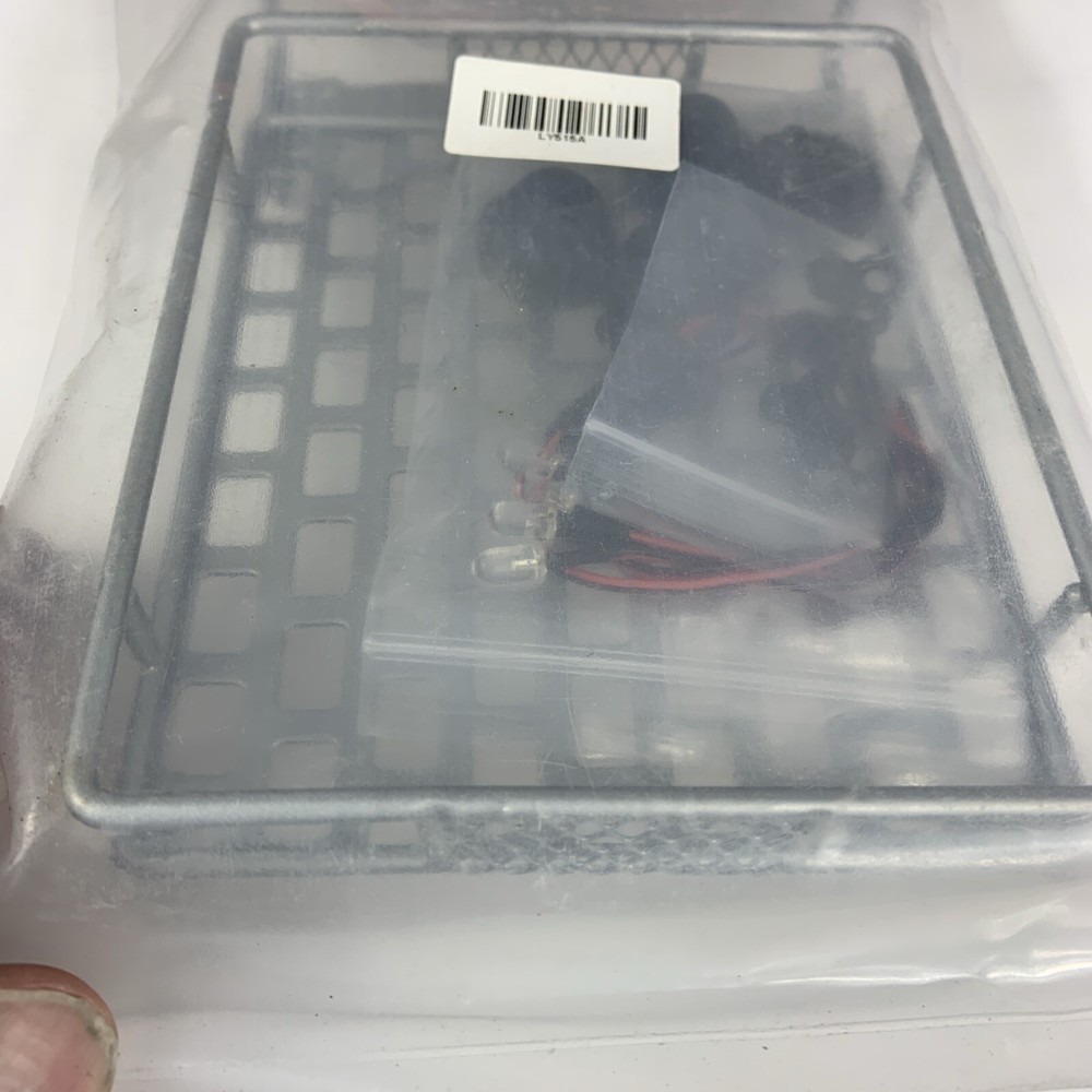 1/10 SCALE METAL GRID ROOF