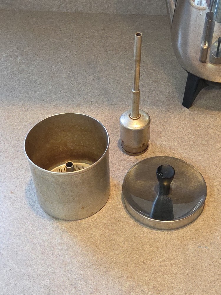 Vintage West Bend 9 cup automatic coffee Maker Percolator Complete. Works Great.