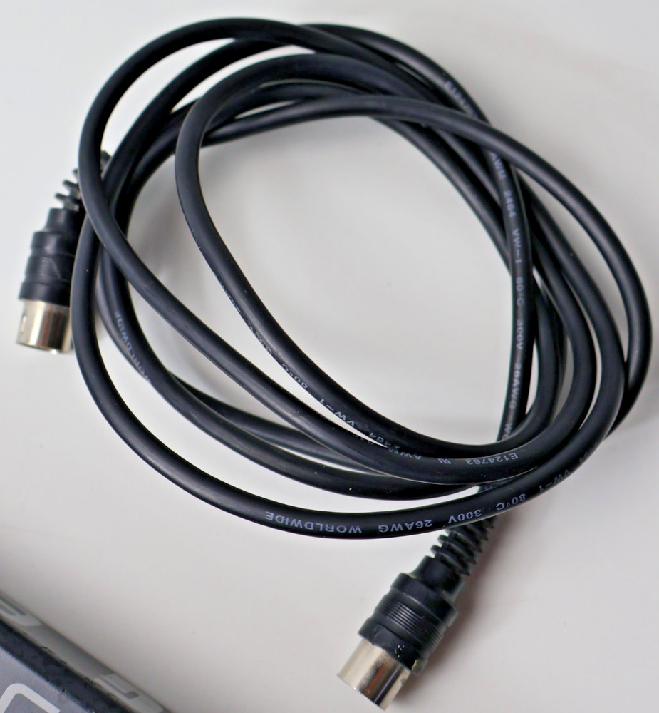 Korg EC-5 External Foot Controller – 5 Switch Pedal – With Cable – Tested