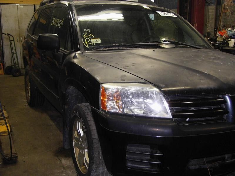04-05 Endeavor Information GPS TV Screen Front Dash