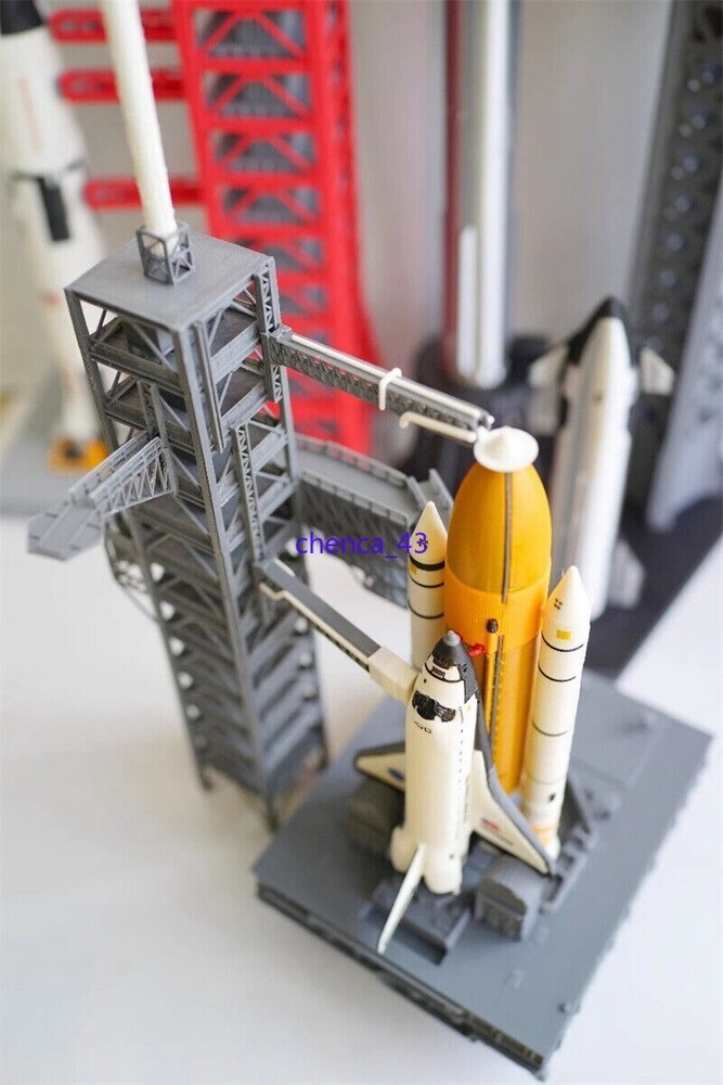 DIY 1/400 Space Shuttle Discovery Launcher Platform Painted Model Collection 1PC