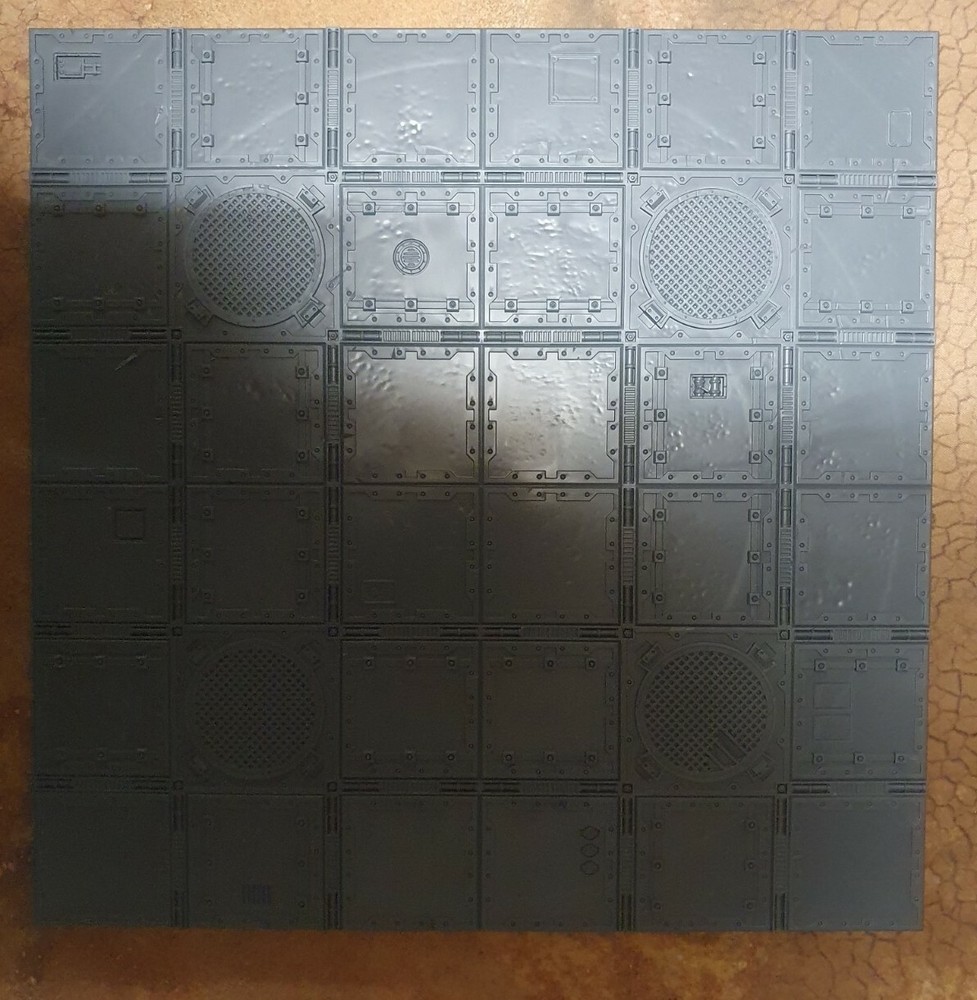 Zone Mortalis. Single floor tile. Sector Mechanicus 40k Kill Team terrain.