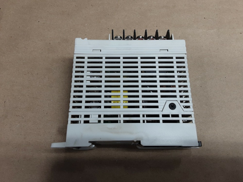 Keyence SL-U2 Power Supply Module #04H90