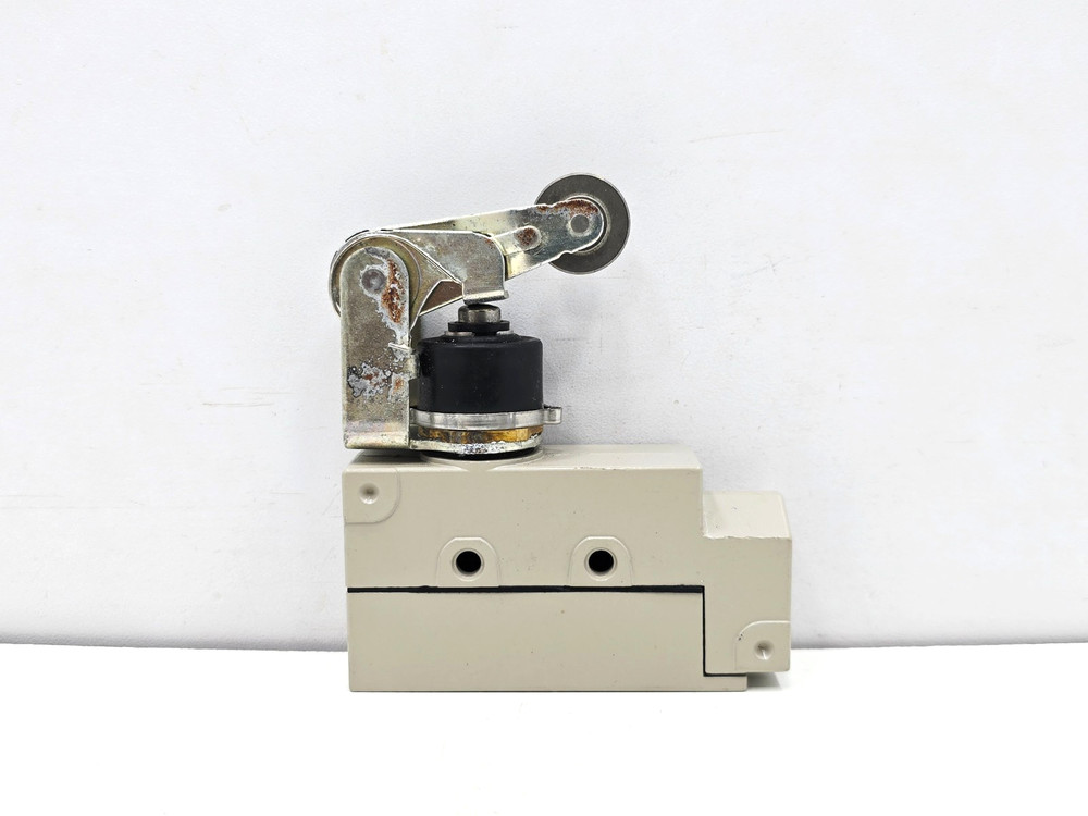ZE-NA2-2 OMRON LIMIT SWITCH ZENA22